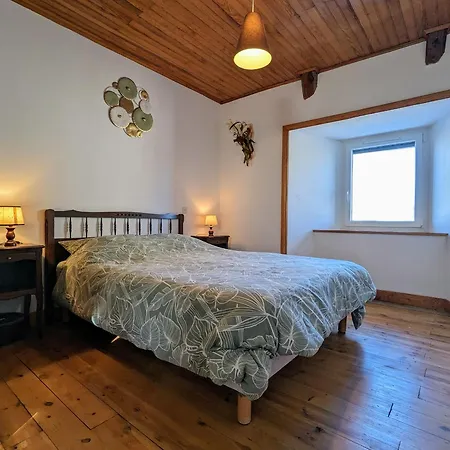 Familial Avec Jardin, Pres Du Puy-en-velay Et Station De Des Estables - Fr-1-582-475 Holiday home