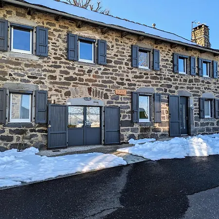 Holiday home Familial Avec Jardin, Pres Du Puy-en-velay Et Station De Des Estables - Fr-1-582-475 *